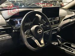 نيسان ألتيما